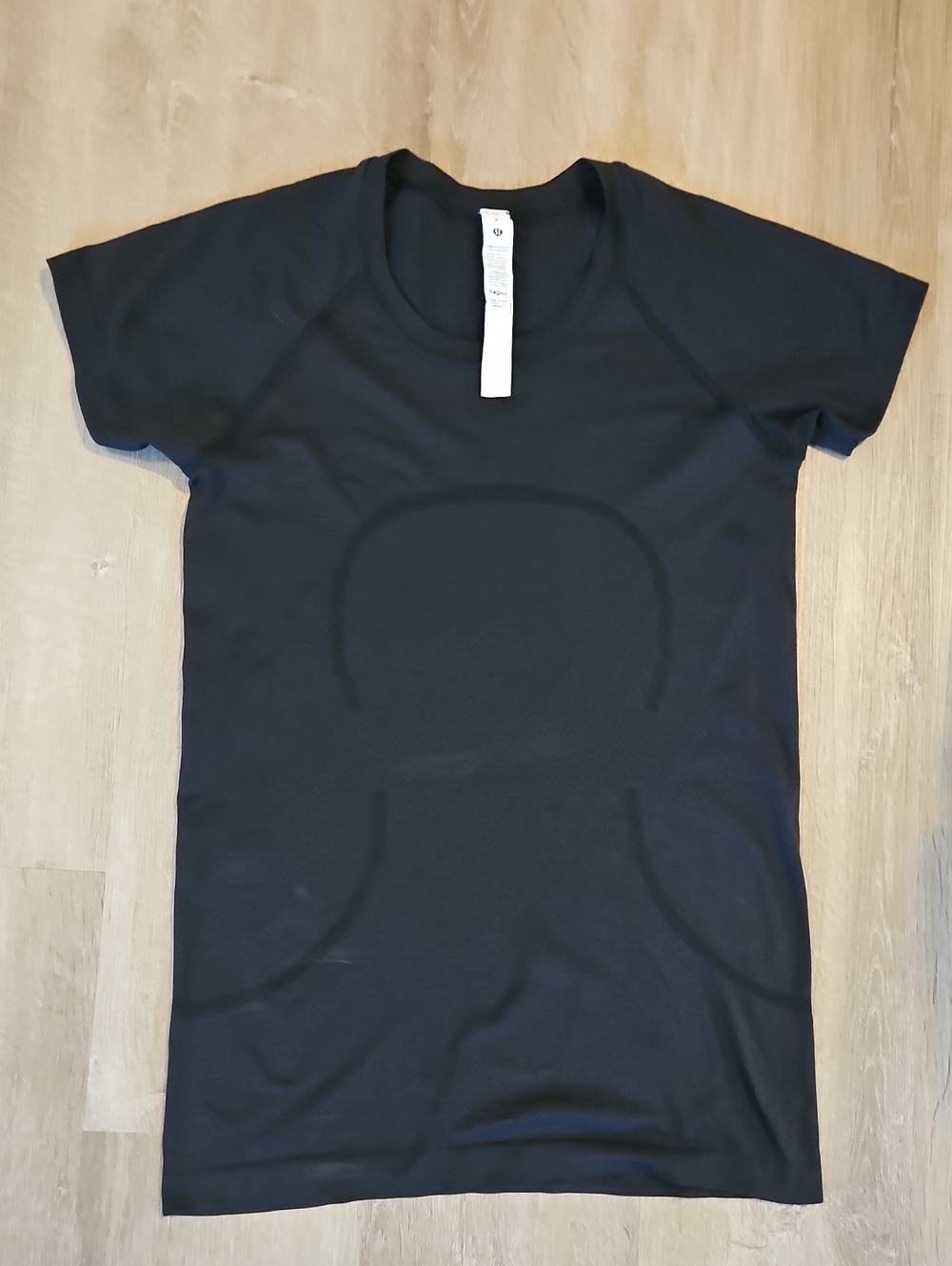 Lululemon Swifty Short Sleeve Top Sz 8